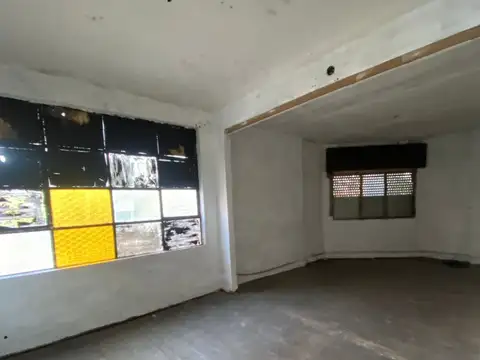 Yapeyú 1600, Piso 1