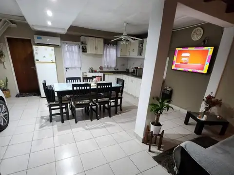 Depto Tipo Casa en Venta de 3 dormitorios