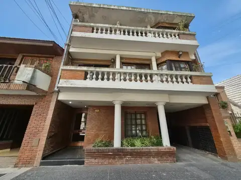 VENTA DEPARTAMENTO DE DOS AMBIENTES EN WILDE CENTRO