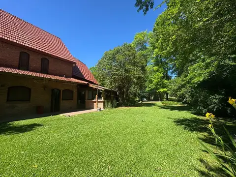Venta Chalet 8 ambientes Lujan