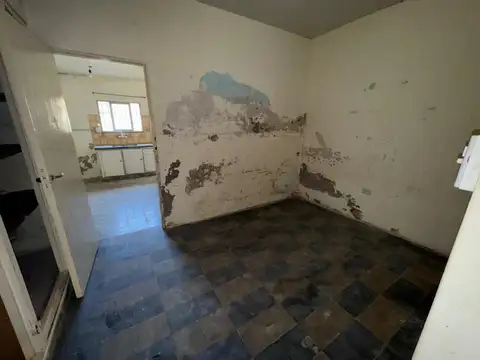 Casa 3 ambientes con 1 baño