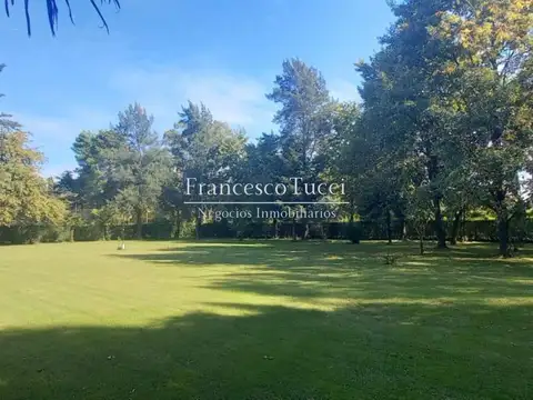 Casa quinta 3 ambientes con pileta en Francisco Alvarez