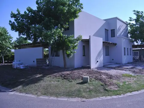 Casa en Venta en La Cuesta, USD 215.000