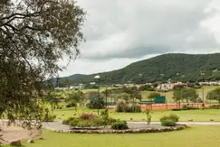 Actividades deportivas futbol, voley, golf, tenis en Valle Escondido  en Salta