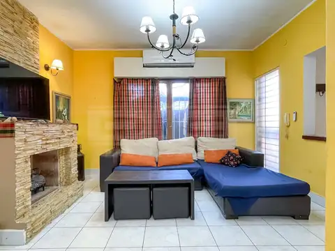 Casa en Venta en Olivos Maipu/Uzal, USD 270.000