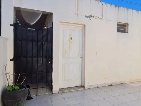 Depto Tipo Casa Monoambiente con 1 baño