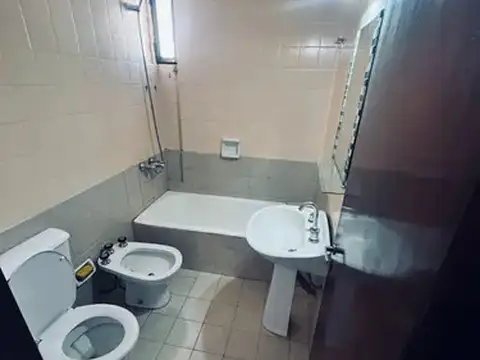 Departamento 1 Dormitorio En Alquiler  Sobre Cañada  Muy Luminoso Y Con Excelente Vista
