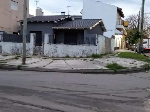 Casa - Venta - Argentina, Lanús - MANUEL MAZA 3198