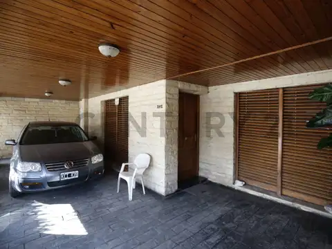Calle 61 entre 151 y 152 2800