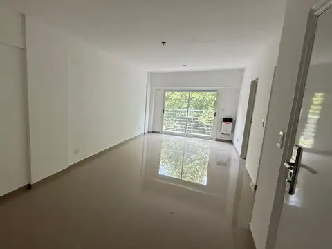 Llerena 2500, Departamento 3 Ambientes C/Cochera, Muy buenas dimensiones, de categoría , Parque Chas