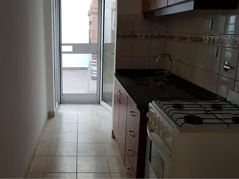 Casa 2 ambientes con 1 baño
