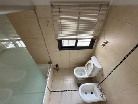Lavalleja 1527 , Piso 5