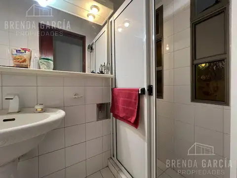 Casa 7 ambientes con 2 baños
