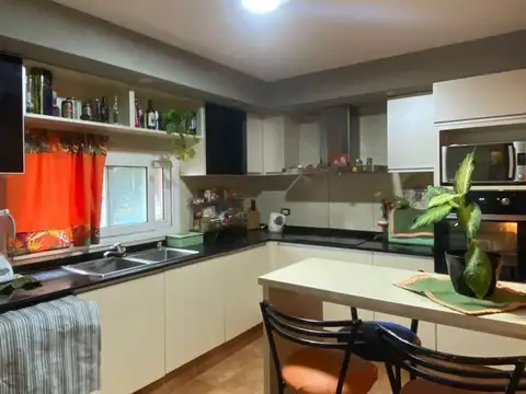 CASA.VENTA 3DORM. PILETA Y QUINCHO.SAN NICOLAS.CBA