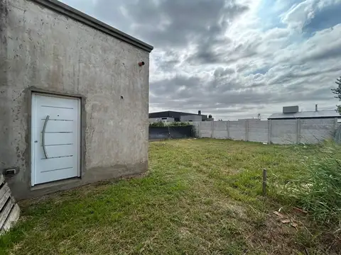 Casa en Barrio Las Fincas Ibarlucea. A terminar