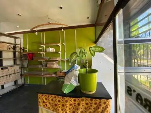 Local en Venta en Castelar, USD 180.000