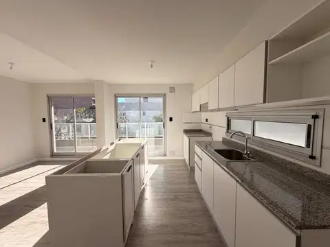 Departamento 4 ambientes con 2 baños