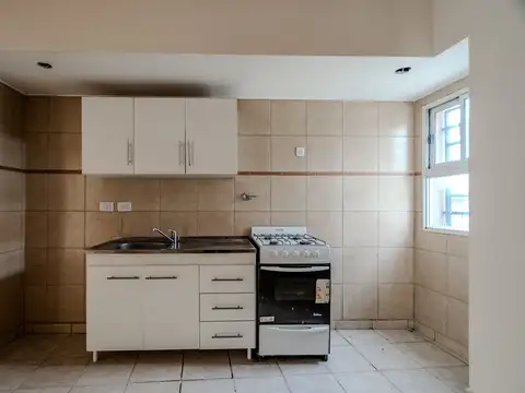Depto Tipo Casa en Venta en Villa Ballester, USD 54.000