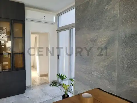 Casa 6 ambientes con 4 baños