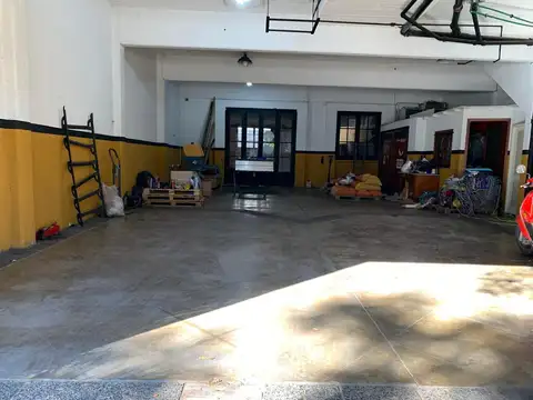 Depósito en alquiler de 700 m2 en 2 plantas en Jose L. Suarez