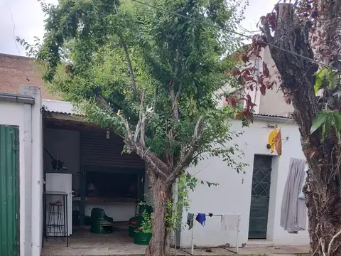 Venta Casa 3 ambientes en Centro de Escobar