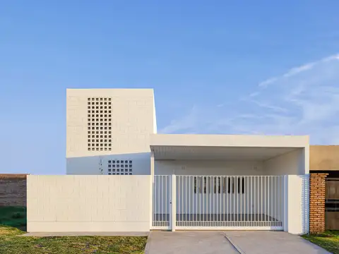VENTA ! CASA A ESTRENAR EN ECO - PUEBLO ALVEAR