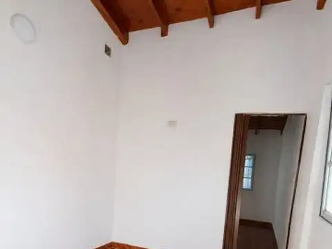 Departamento en Alquiler en Sarandi, $ 550.000