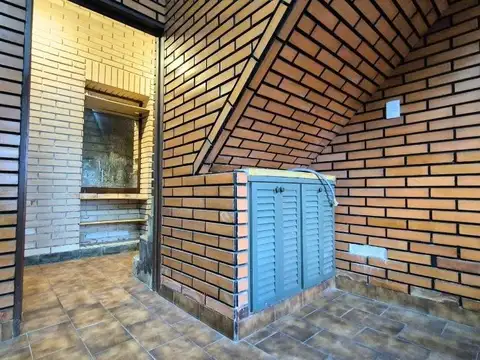 Depto Tipo Casa en Venta con 1 cocheras