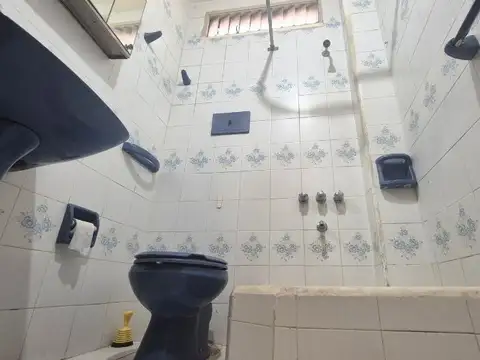 Depto Tipo Casa en Venta 50 años
