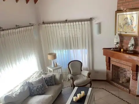 Casa en Venta de 4 dormitorios