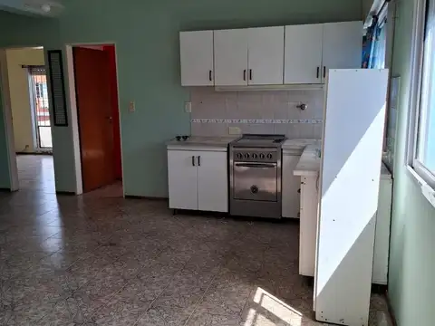 Depto Tipo Casa en Alquiler de 3 ambientes