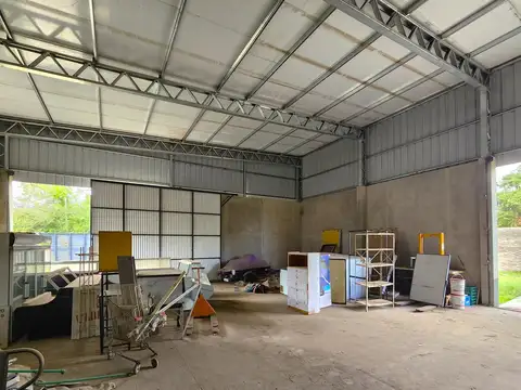 Galpon en Venta 34  mts Fondo