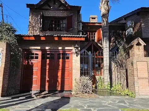 Duplex 4 ambientes Castelar Norte