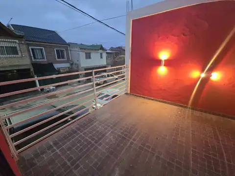 Depto Tipo Casa en Venta con 1 cocheras