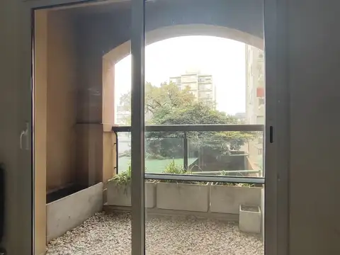 Nicolás Avellaneda 900