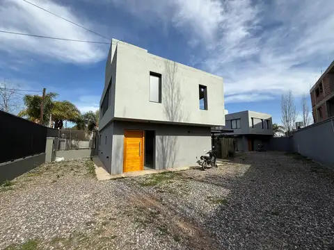 Casa en Alquiler en Arguello, Córdoba
