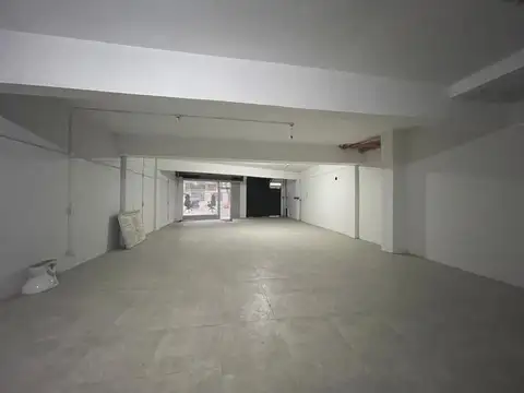 ALQUILER DE LOCAL EN PARQUE PATRICIOS