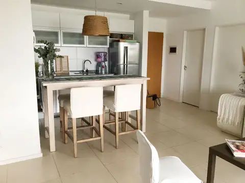 Departamento en Alquiler con 1 cocheras
