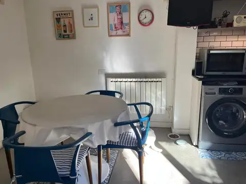 Depto Tipo Casa 4 ambientes con 2 baños