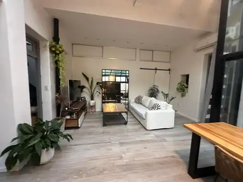Depto Tipo Casa en Alquiler de 3 ambientes