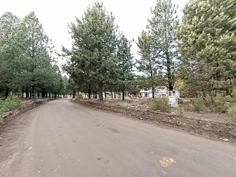 Venta Urgente Lote en la mejor zona de Barrio Dos Valles, Bosque de Pinos, Fácil acceso.