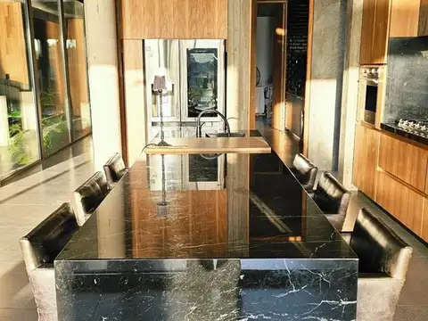 Casa en Alquiler en Villanueva, USD 7.000