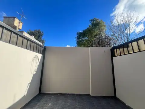 Depto Tipo Casa en Venta 28 años