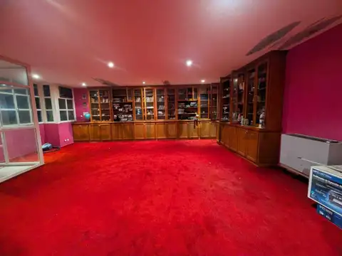Venta casa 5 ambientes dependencia 2 piletas Jardin Garage Playroom Palermo Hollywood
