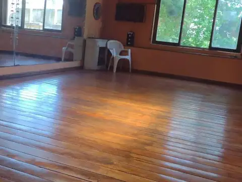 Departamento 6 ambientes con 3 baños