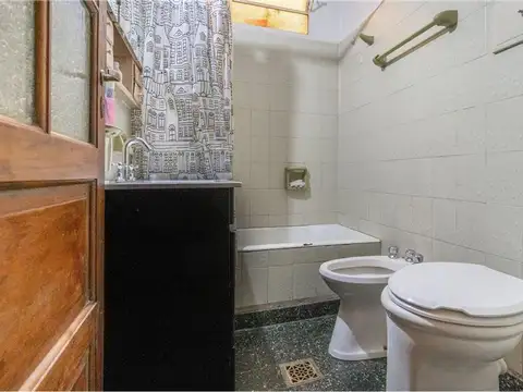 venta ph 4ambientes Barracas multifamiliar Permuta