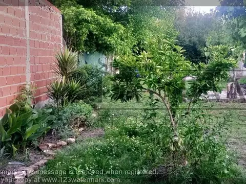 Casa en Venta con 1 cochera