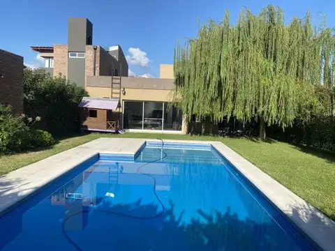 Casa en VENTA- Acequias del Aire  - Roldan