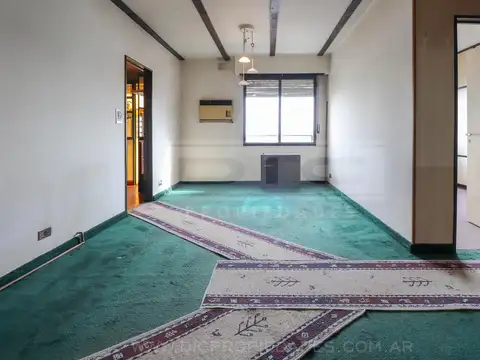 Av. Ricardo Balbin al 2300 entre Pueyrredon y Rivadavia