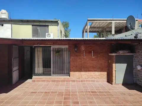 Depto Tipo Casa 4 ambientes con 1 baño